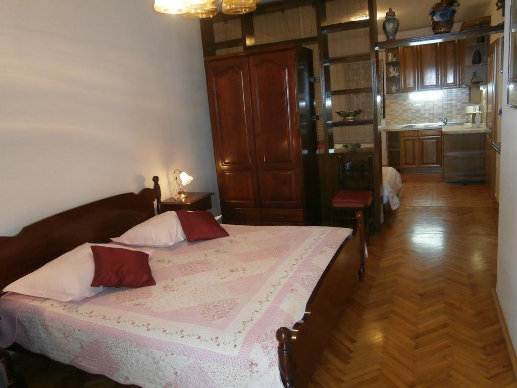 Apartmani Smiljana Макарска Екстериор снимка
