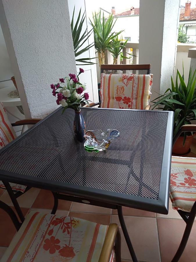 Apartmani Smiljana Макарска Екстериор снимка