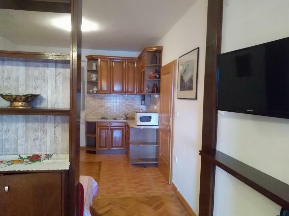 Apartmani Smiljana Макарска Екстериор снимка
