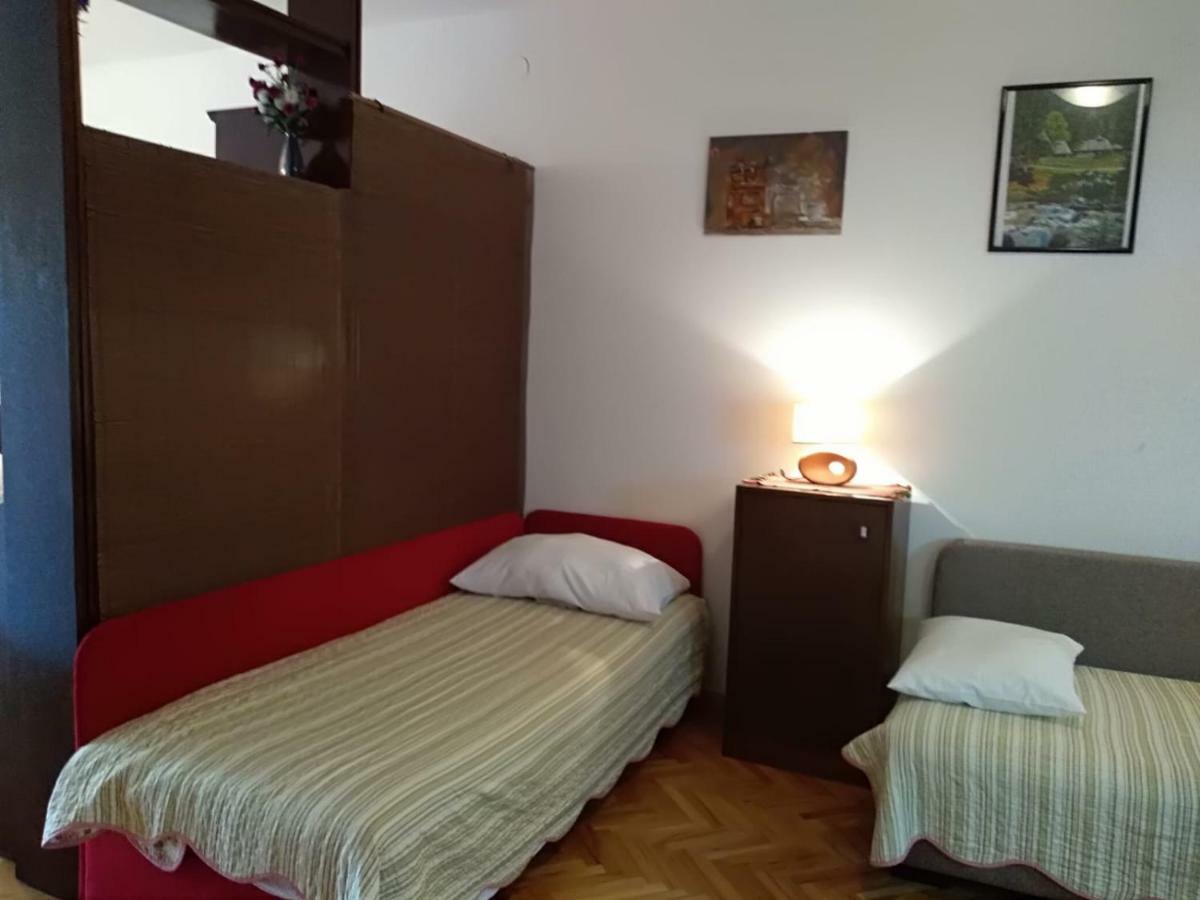 Apartmani Smiljana Макарска Екстериор снимка