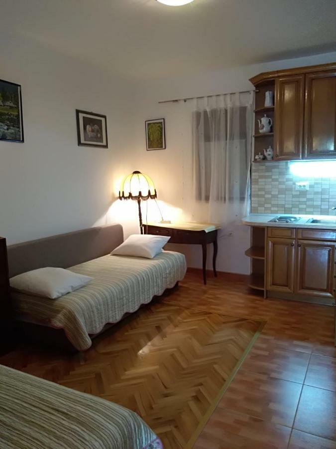 Apartmani Smiljana Макарска Екстериор снимка