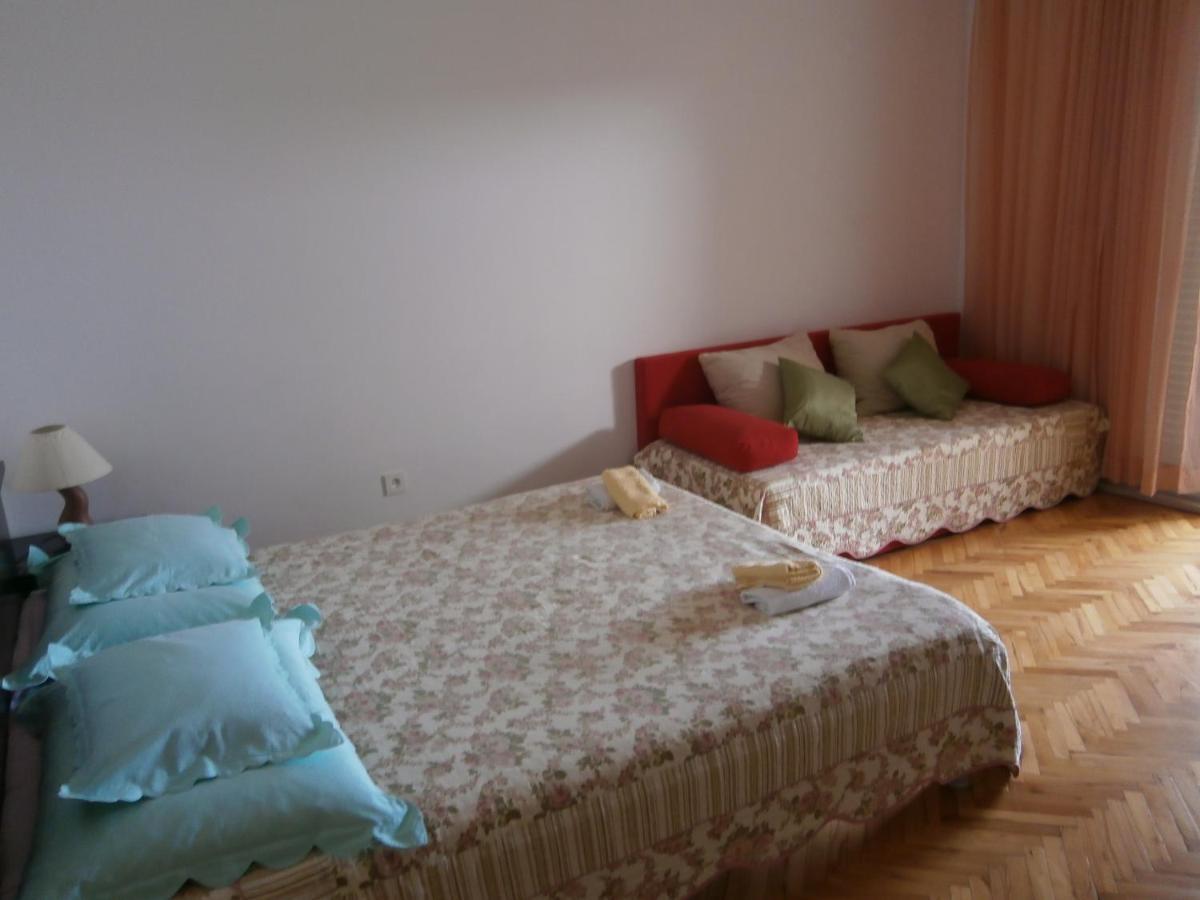 Apartmani Smiljana Макарска Екстериор снимка