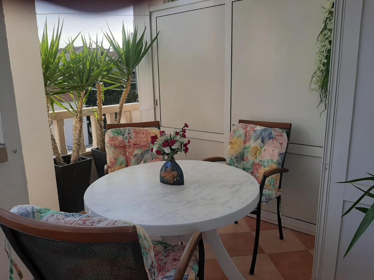 Apartmani Smiljana Макарска Екстериор снимка